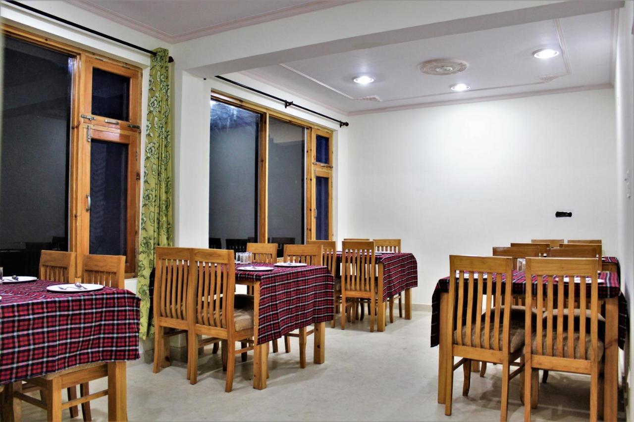 Nirvana Hills Manāli Екстериор снимка